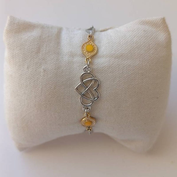 PE-BRCH-REF10003-(14.00€)- Un Bracelet Chaine Argenté - Coeur central et chaine coeur (Argenté) - Doubles connecteurs Jaune