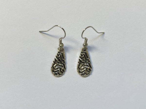 PD-REF5014-(6.00€)- Une Paire BO à Crochet - Thème Goutte (Argenté) - Motif Gravé à Relief