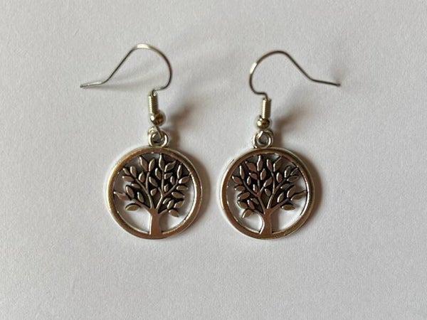 PD-REF5023-(6.00€)- Une Paire BO à Crochet - Thème Arbre de vie (Argenté) - Intérieur Percé