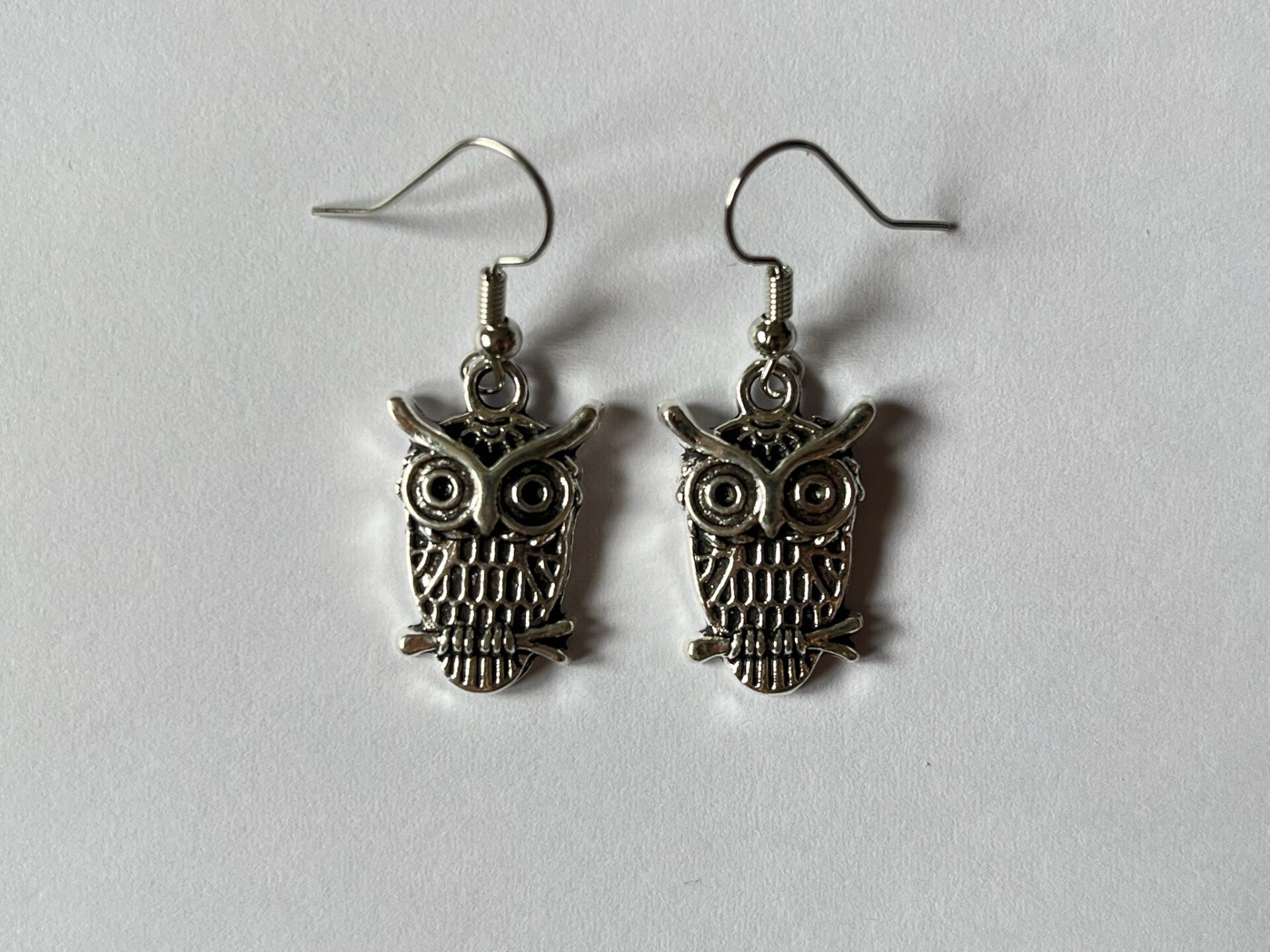 PD-REF5025-(5.00€)- Une Paire BO à Crochet - Thème Animal Hibou (Argenté)