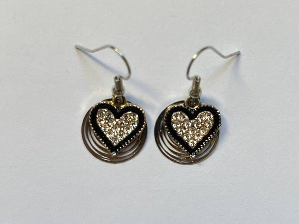 PD-REF6001-(9.50€)- Une Paire BO à Crochet - Thème Coeur - Strass Central (Noir) - Support Stratifié