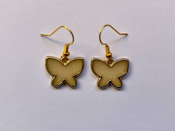 PD-REF8011-(6.00€)- Une Paire BO à Crochet – Thème Animal Papillon (Camel)