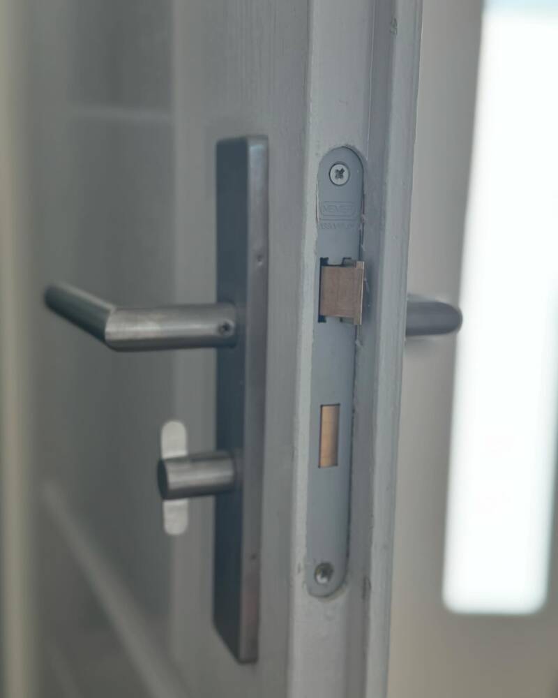 b01bad53-aaf8-4464-9ea2-ee6807f52b14-standard.jpg