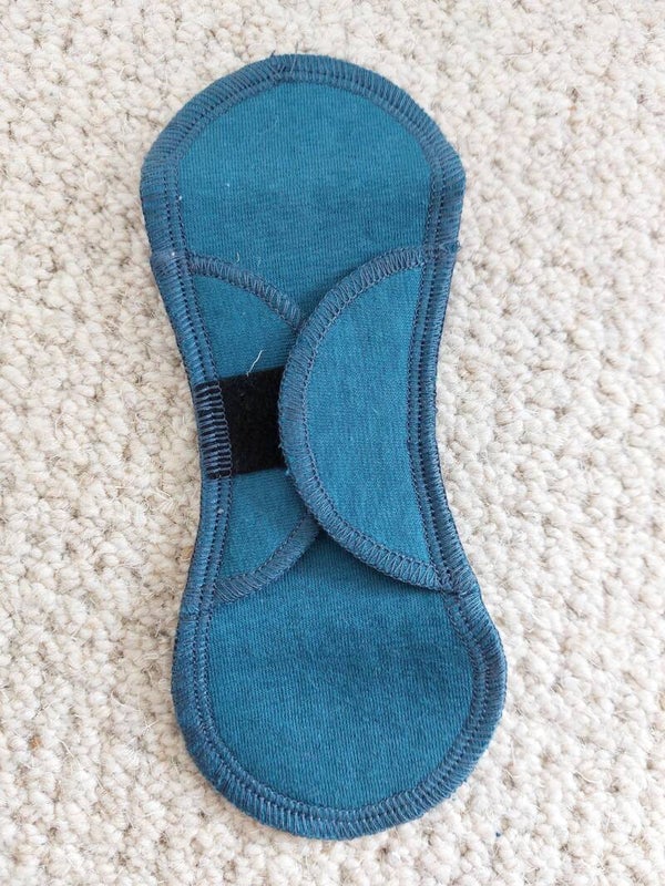 Wasbaar inlegkruisje (xs) - blauw - Darner design