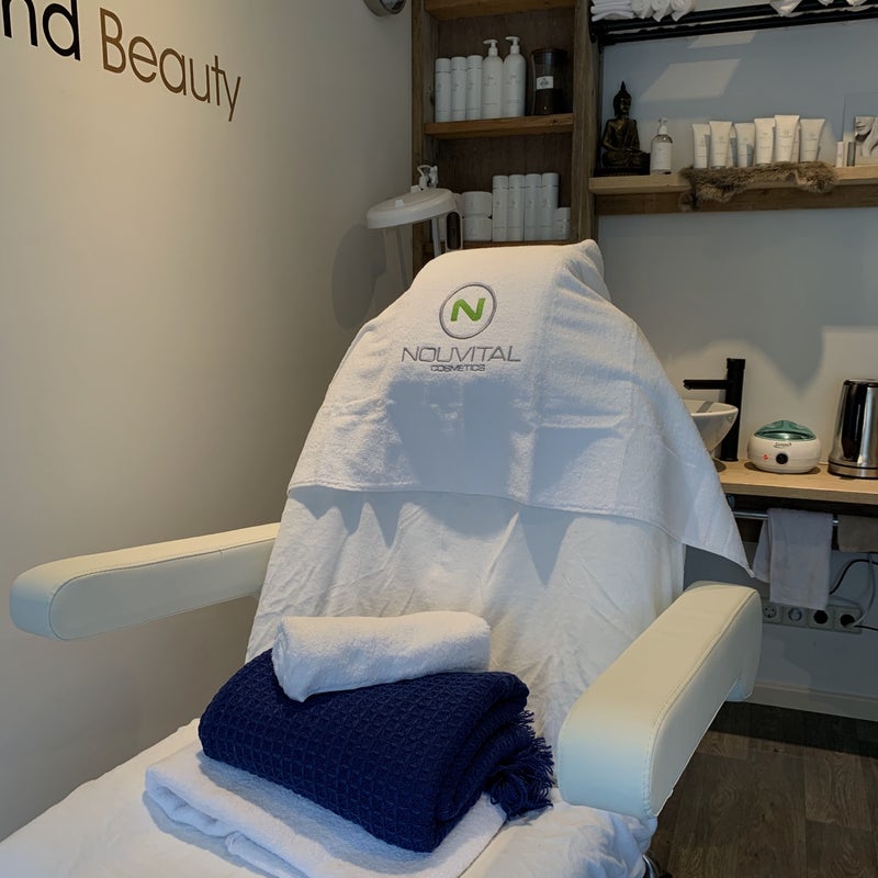 Schoonheidssalon Beyond Beauty.jpg