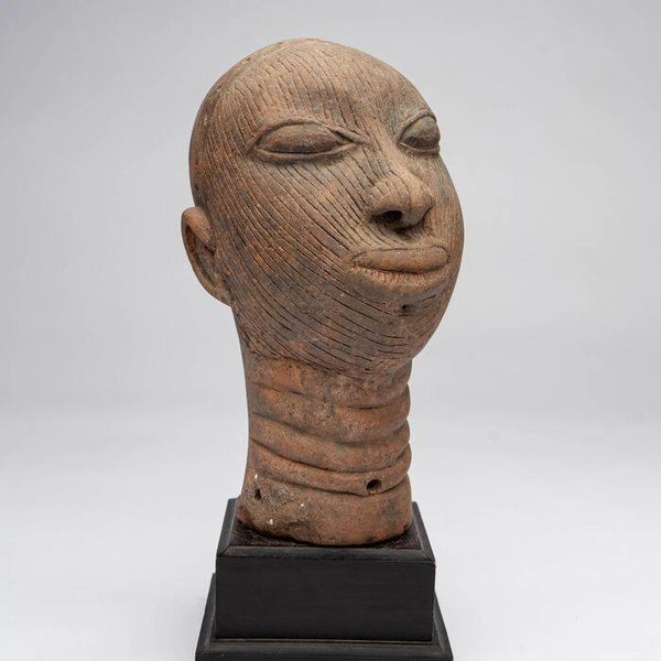 220935 - African Ife head from the Yoruba region - Nigeria.