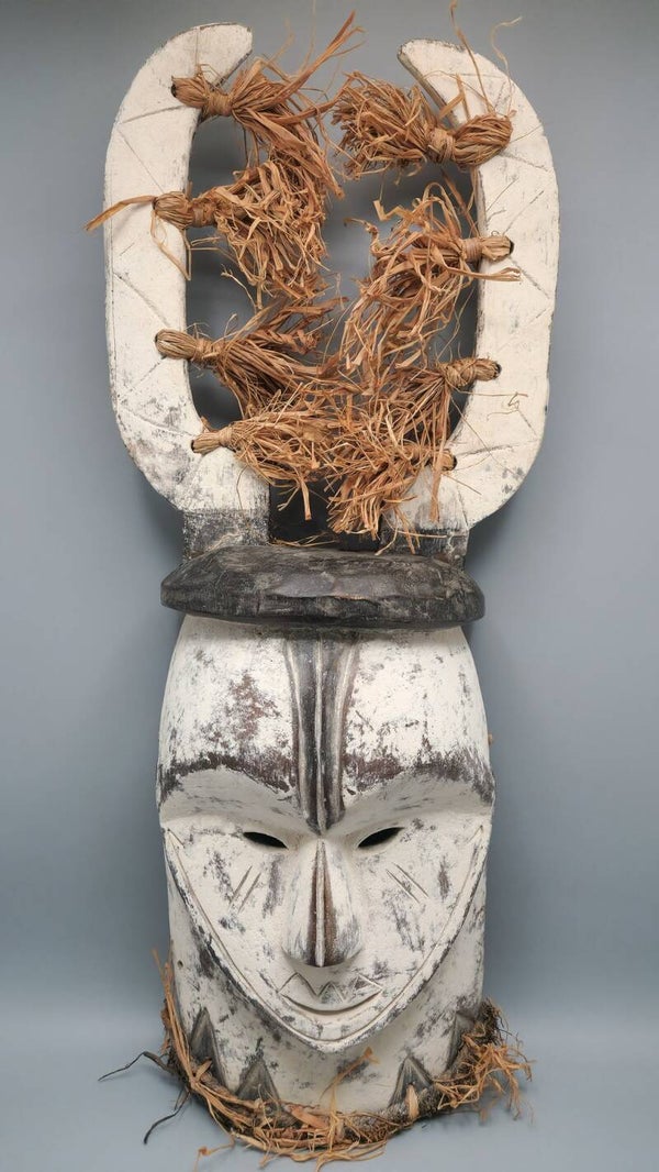 250516 - Nice African Fang mask with Raffia - Gabon.