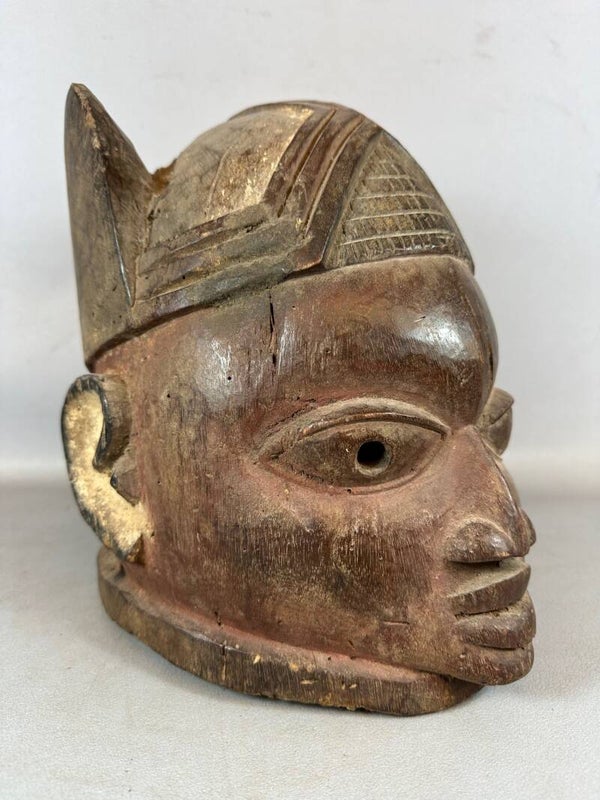 230939 - Old Yoruba Gelede Head- or Helm mask - Nigeria.
