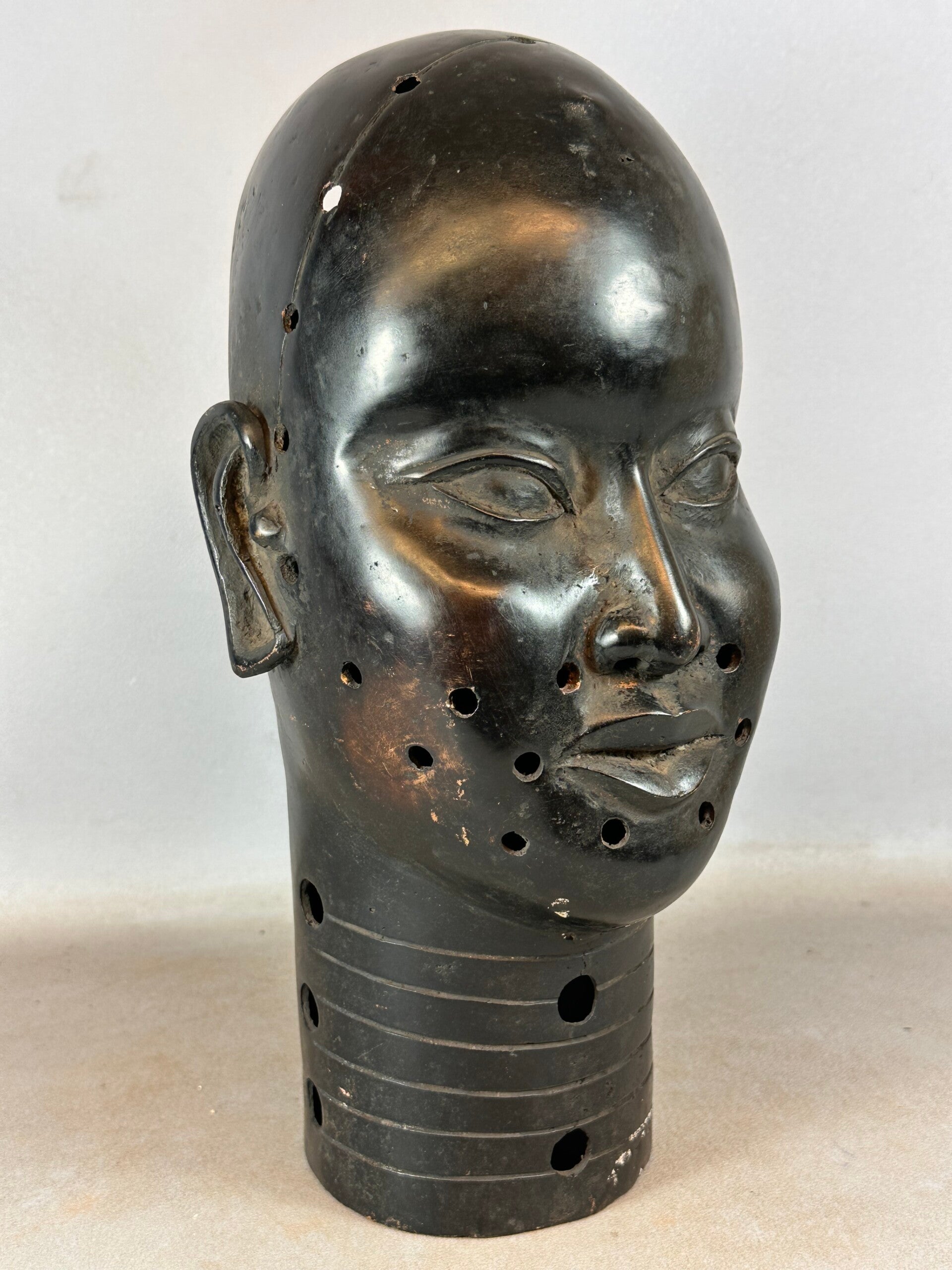 250249 - Large Oba Bronze Ife Memorial Head - Bini Edo - Benin - Nigeria.
