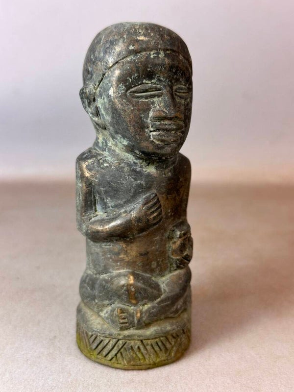 250318 - Old & Heavy African solid Bronze Funeral Yombe sculpture - Congo.