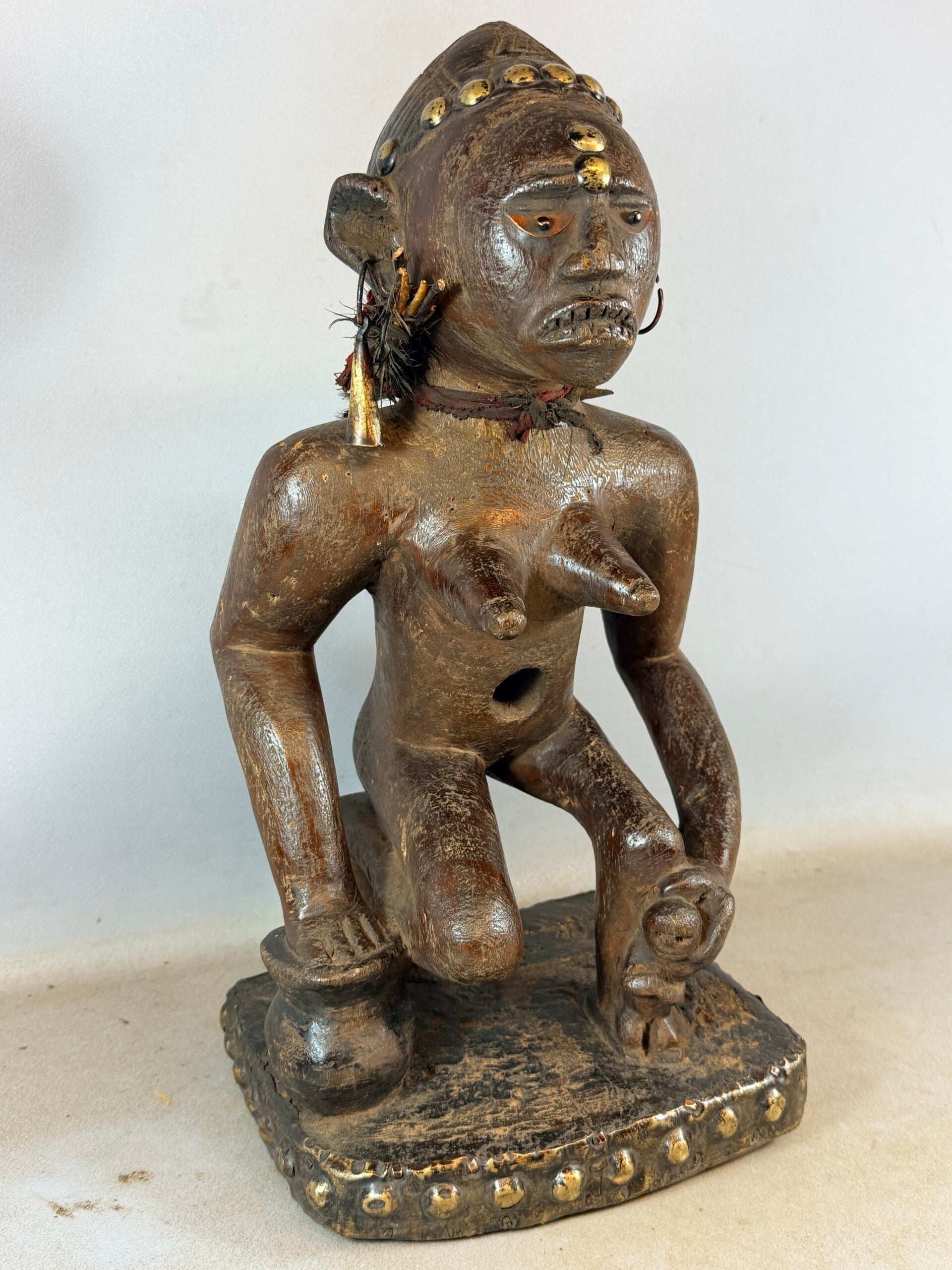 260427 - Rare & Old African Yombe sculpture - Congo.