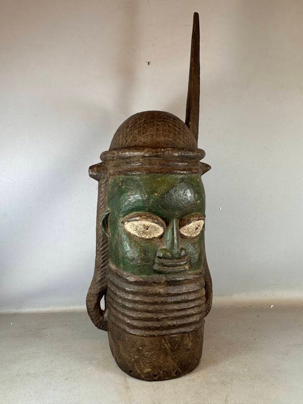 250403 - Large & Rare wooden Oba Memorial Head - Benin - Nigeria.