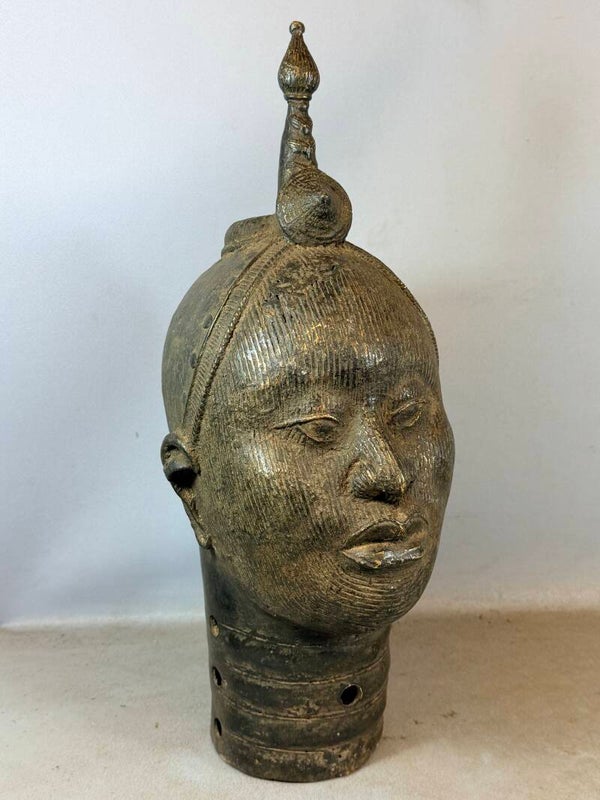 260454 - African Bronze Ife head from the Yoruba region - Nigeria.