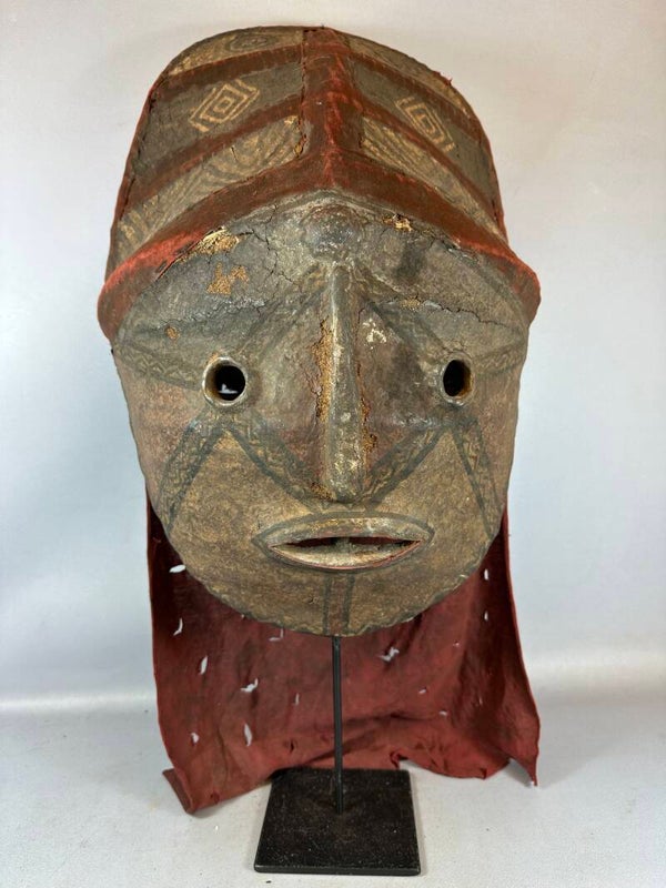 240115 - Rare African Mukunda helmet dance mask from the Chokwe  - Angola.