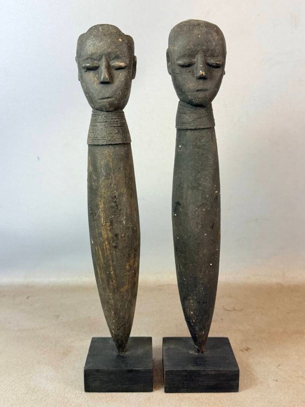 260541 - African sculpture from the Ewe people southern Aklakou region of Togo.