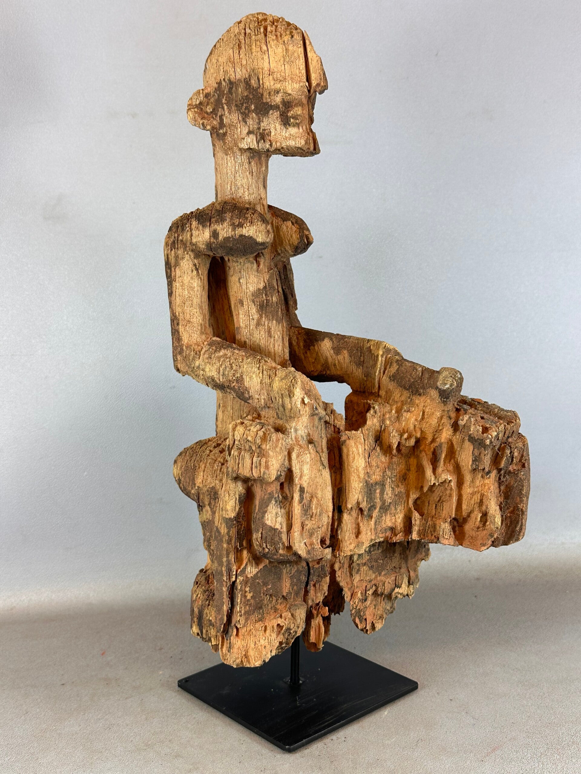 250806 - African Dogon Balofon player sculpture Niongono region from Mali