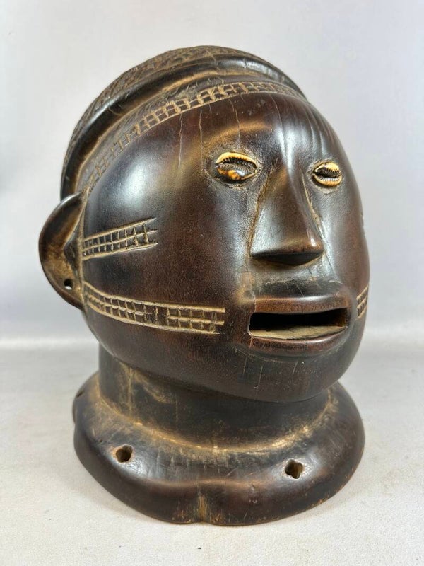 240659 - Old and Rare African Tabwa woman helm mask - Congo