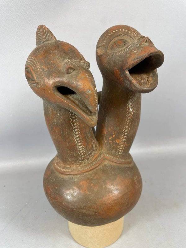 221211 - Terracotta African double Mambila pottery - Nigeria.