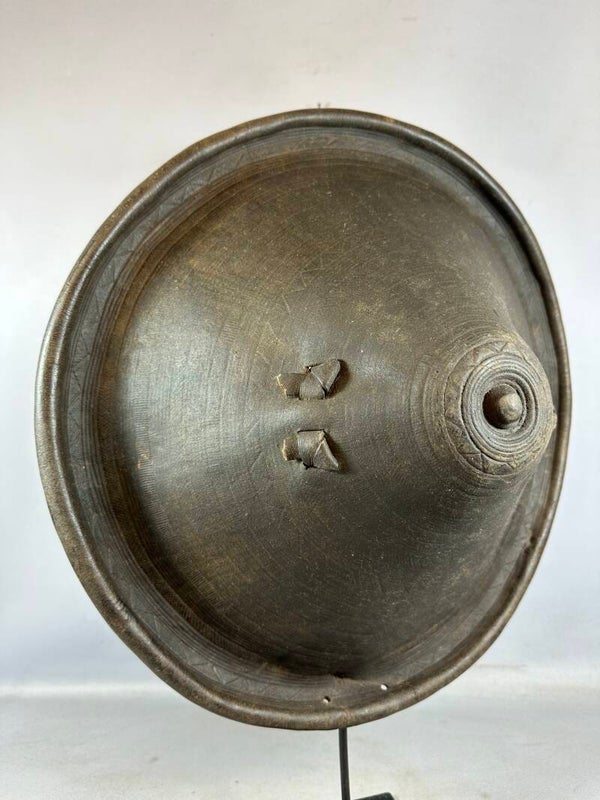 240719 - Antique African Ethiopian Amhara warrior shield - Ethiopia