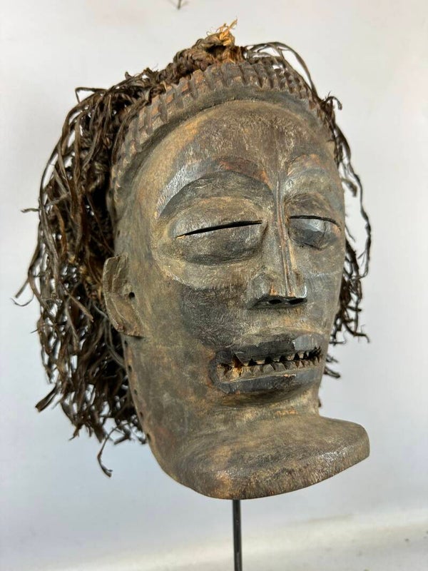 240865 - Old African Chihongo mask from the Chokwe - Congo.