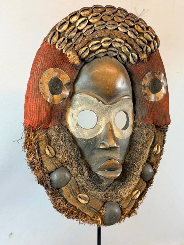 260706 - Traditional African Dean Gle Mask from the Dan People - Liberia.