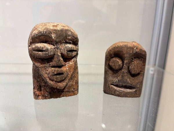 260896 - Extremely Rare Antique African Mambila heads - Cameroon.