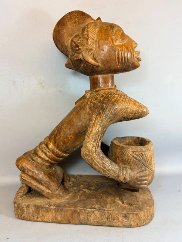 260824 - Old Tribal used African Yoruba statue - Nigeria.