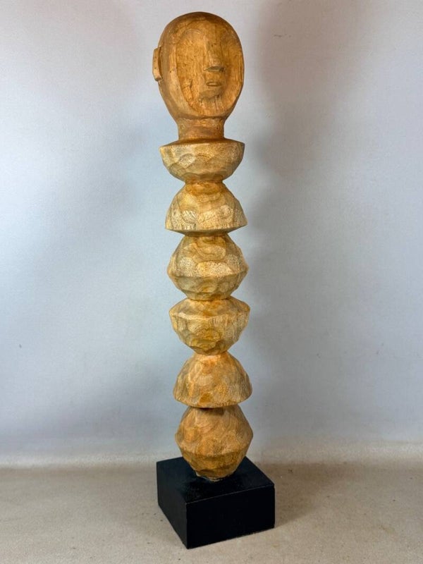 260884 - Rare African Old wooden grave statue of the Bongo tribe - South Sudan.