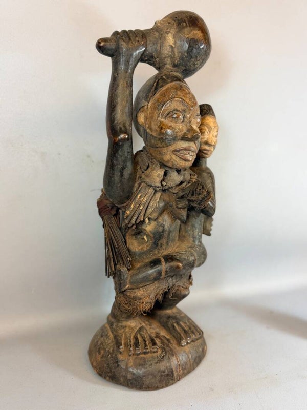 260817 - Large Old African Bakongo protection sculpture - Congo.