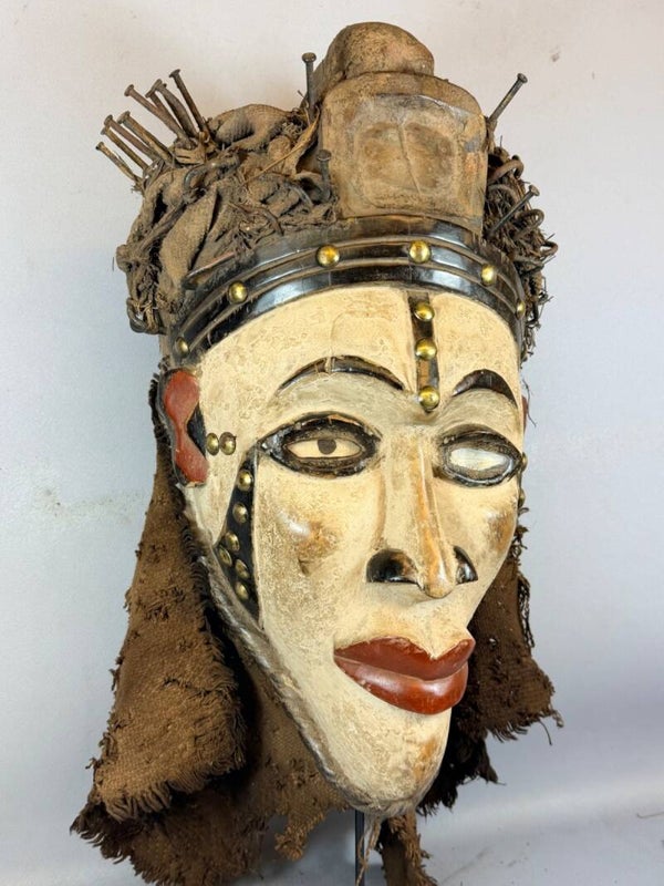 260961 - Old Large & Heavy African Bakongo mask - Congo.