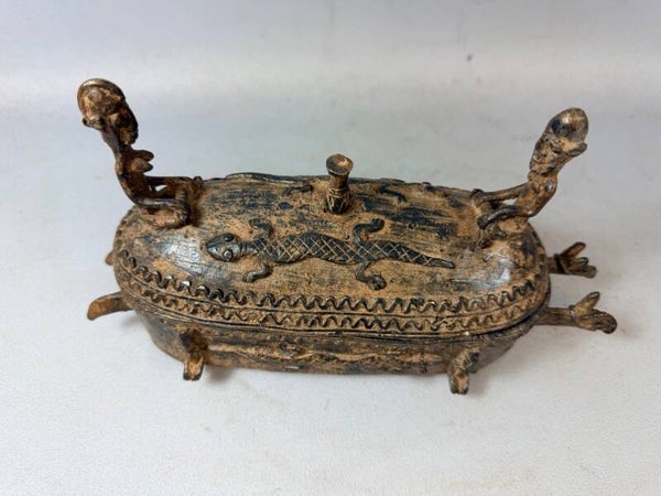 260922 - Traditional African Dogon bronze box - Mali