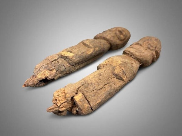 260982 - Two old African Lobi Bateba statues - Burkina Faso