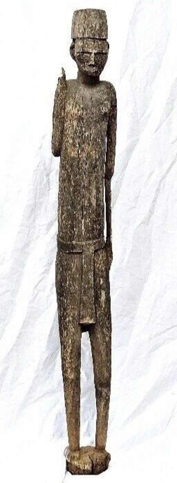 250101 - Extremely Rare Grave stele guardian of Antandroy/Antanosy - Madagascar.