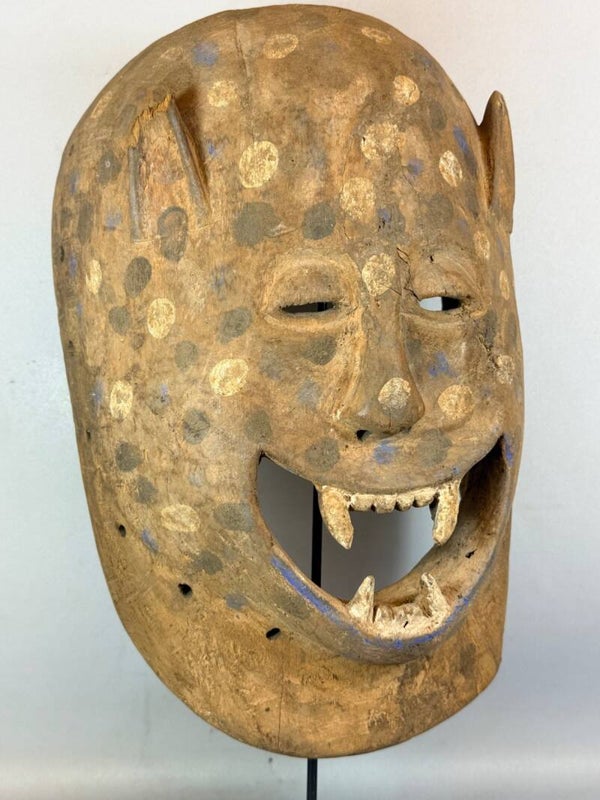 260967 - Large Old African Luba Kanyok mask - Congo.