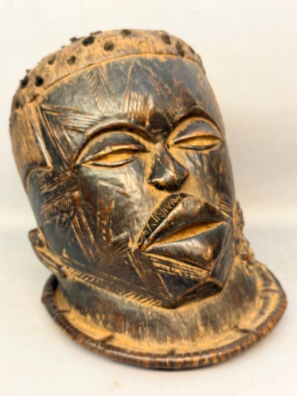 260968 - Rare African Makonde LIPIKO helm mask - Tanzania.