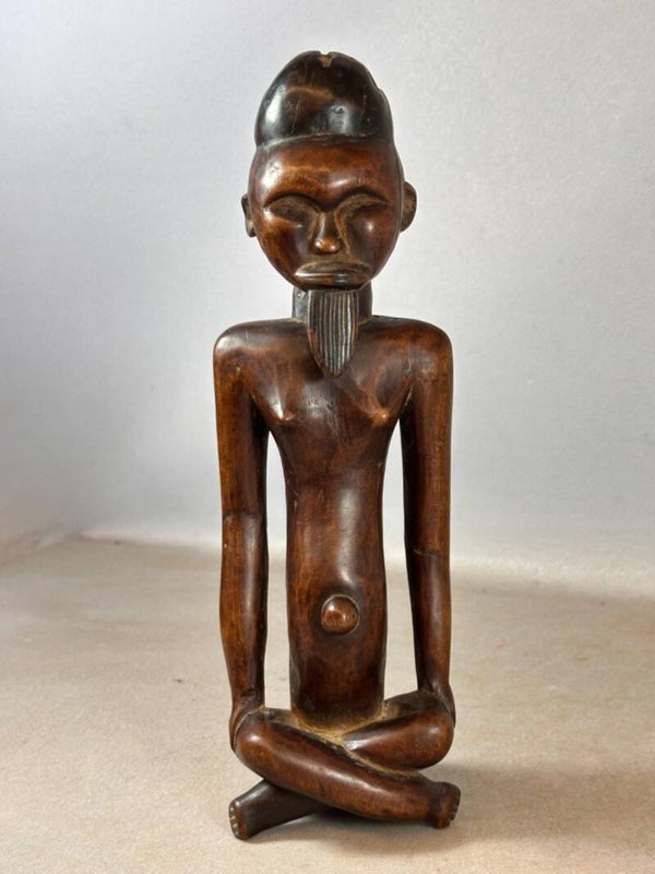 250844 - Mende Sowei Sande Society sculpture - Sierra Leone.