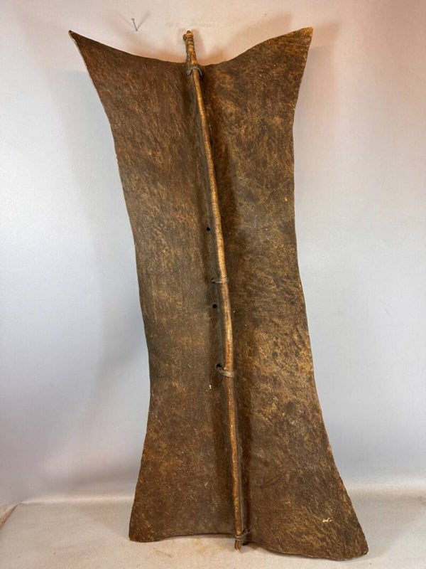 250713 - Very rare & old African Leather Turkana shield - Kenia..