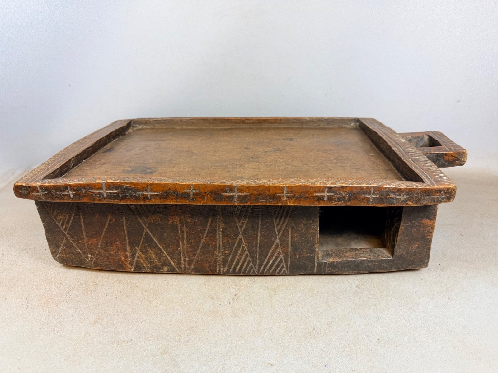 260307 - African Ethiopian GURAGE WOODEN COFFEE TRAY - Ethiopia.