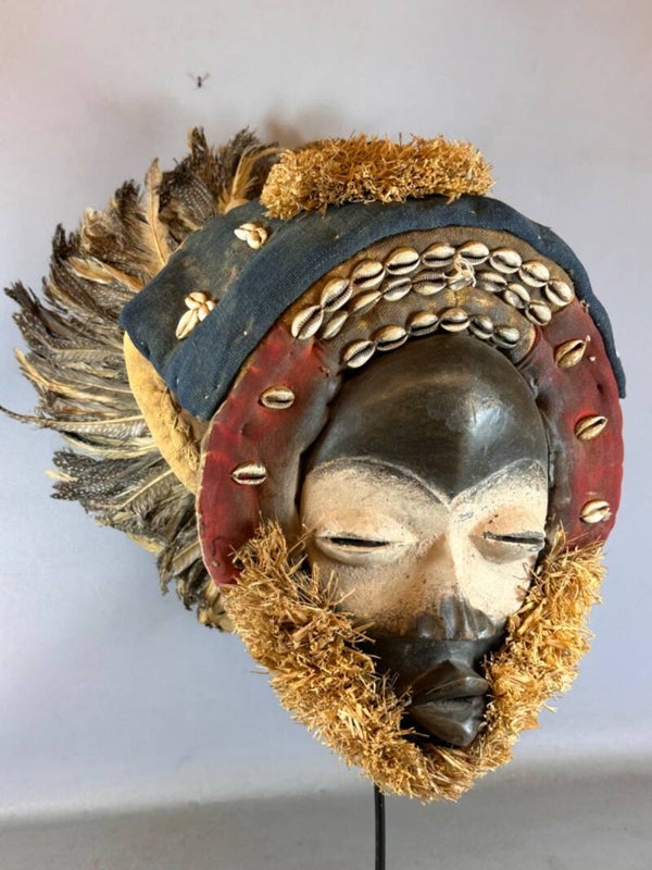 250841 - Large African Dan Mask - Yv. Coast.