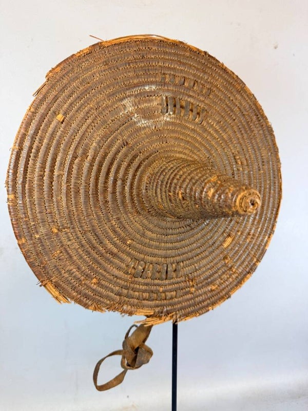 261096 - Antique African Ethiopian Woven Warrior Shield - Ethiopia