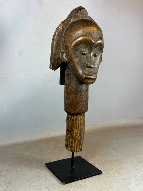 260121 - Old African Fang relic guard head on stand - Gabon.
