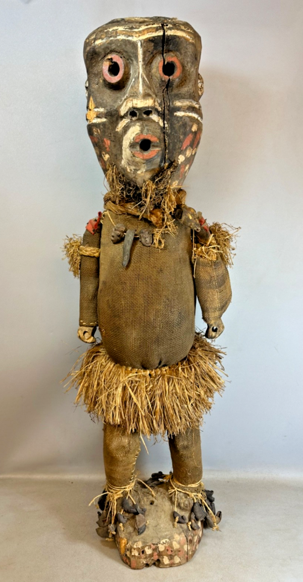 251214 - Large Heavy Old & Rare African Pende Munganji Spirit Dancer - Congo.