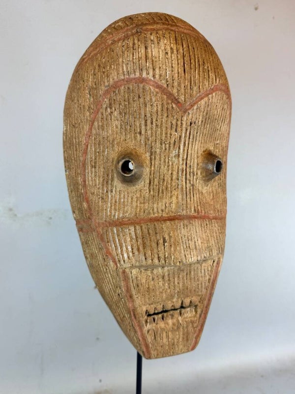261047- African METOKO mask - Congo.