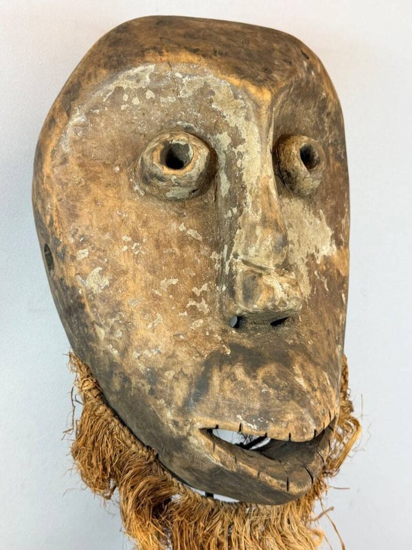 260530 - African mask from the Lega Bwami - Congo.