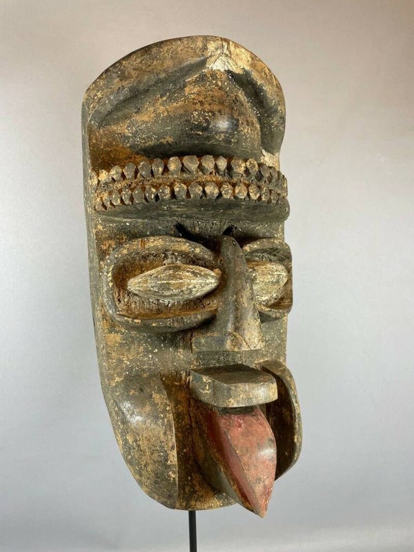 220421 - Tribal used African Grebo mask - Liberia.