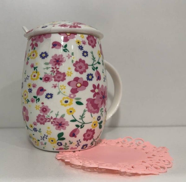 Mug arrondi en céramique avec couvercle et sous-tasse