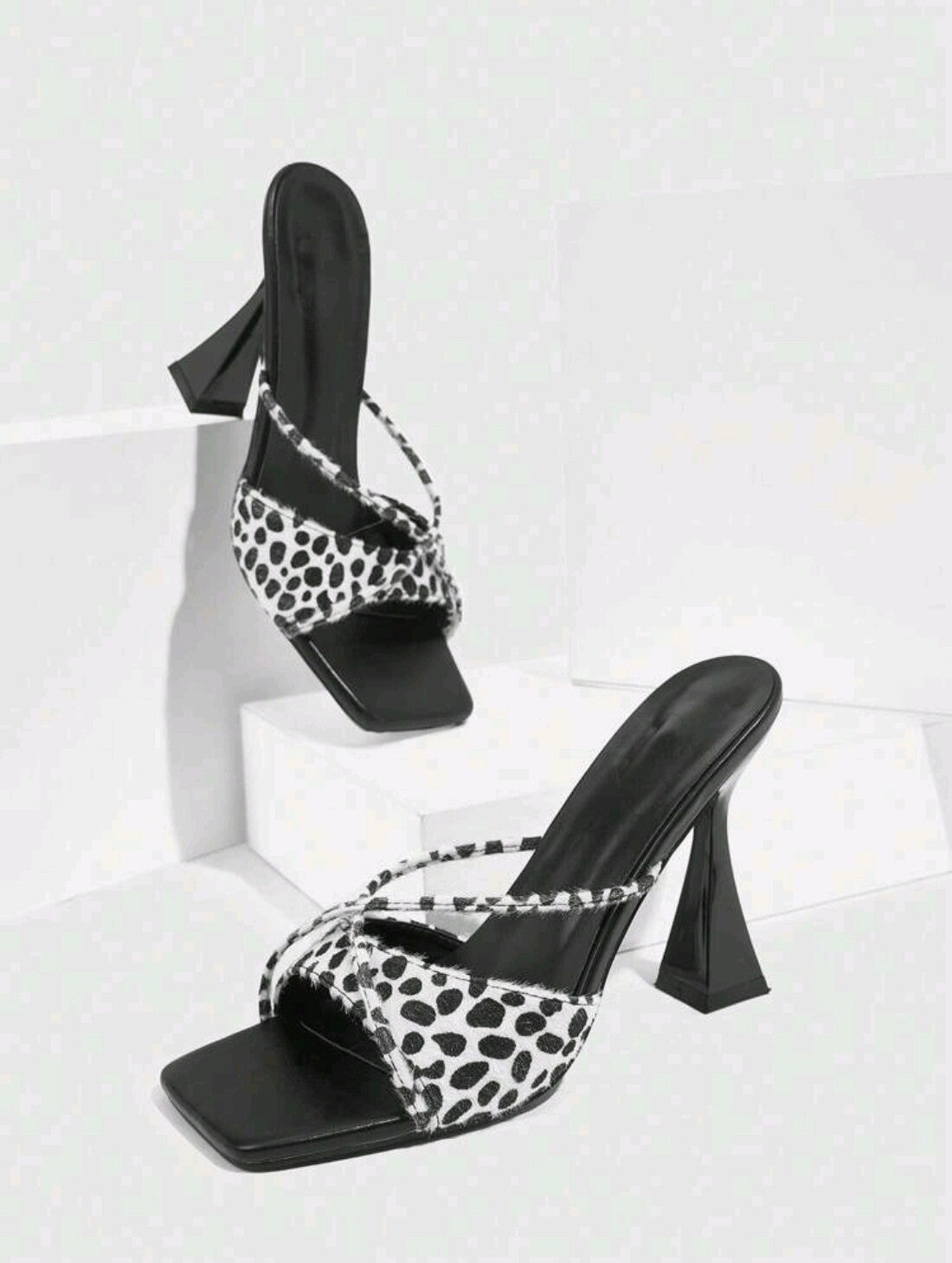 Curved heels