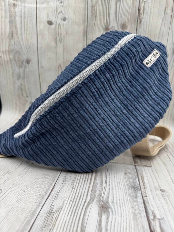 Bauchtasche / Crossbodybag, mit Schultergurt