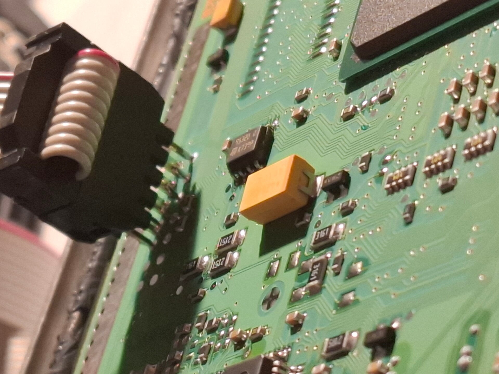 Wir bieten Ihnen eine Leistungssteigerung der 1.8 Turbo Motoren mit der ME7 Motorsteuerung der VAG gruppe VW, AUDI, SKODA, SEAT an.