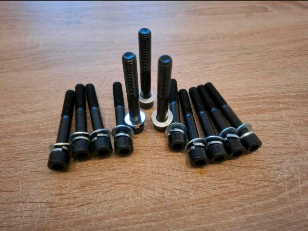 Schrauben für K03 k04 1.8t Krümmer Schrauben 12.9 M10x1,5 x 75mm